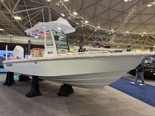 2026 Everglades 253 Center Console