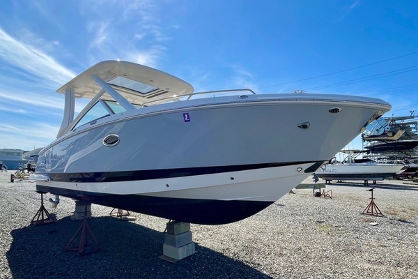 2023 Chaparral 280 OSX