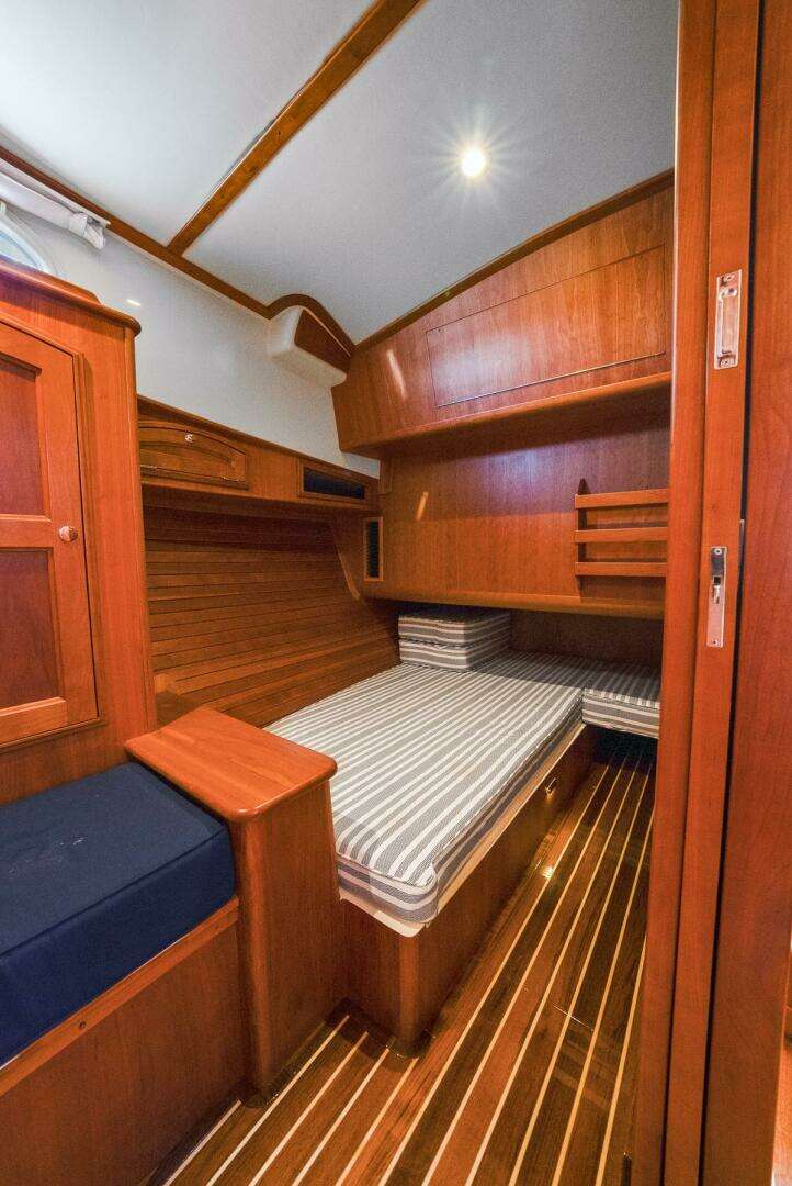 2017 Hinckley Talaria 43 - Image 32