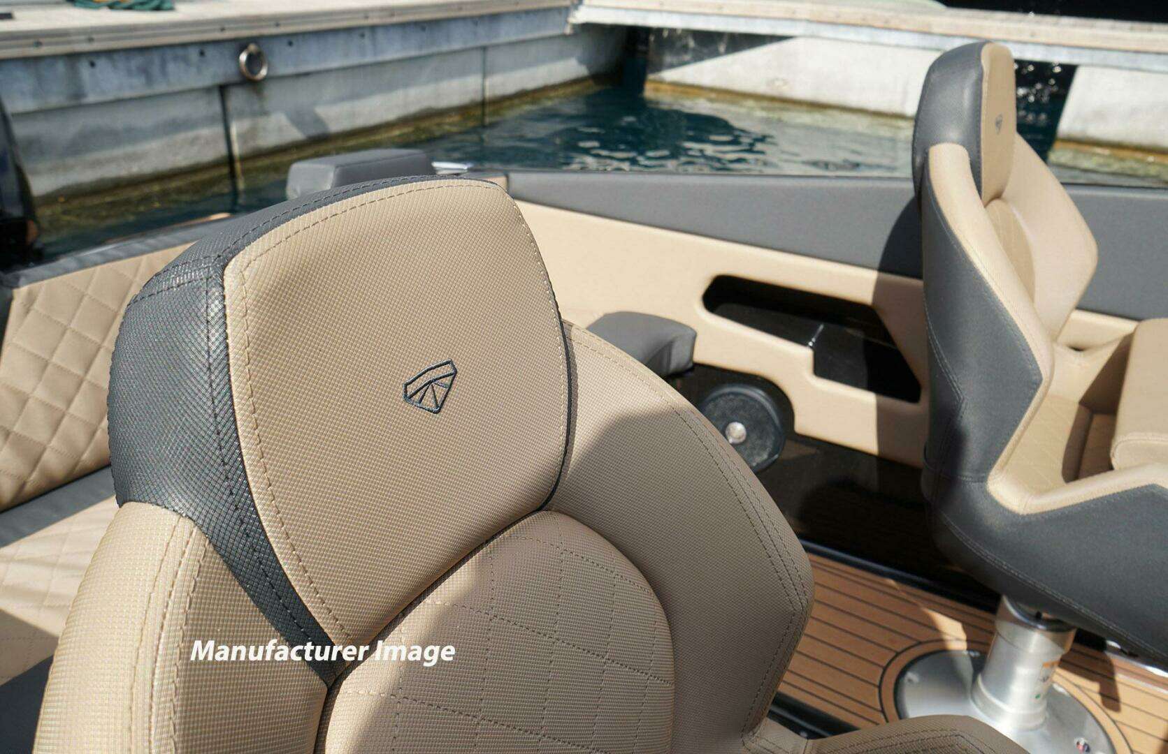 2024 D-Boat 22 Diamond Series - Image 6