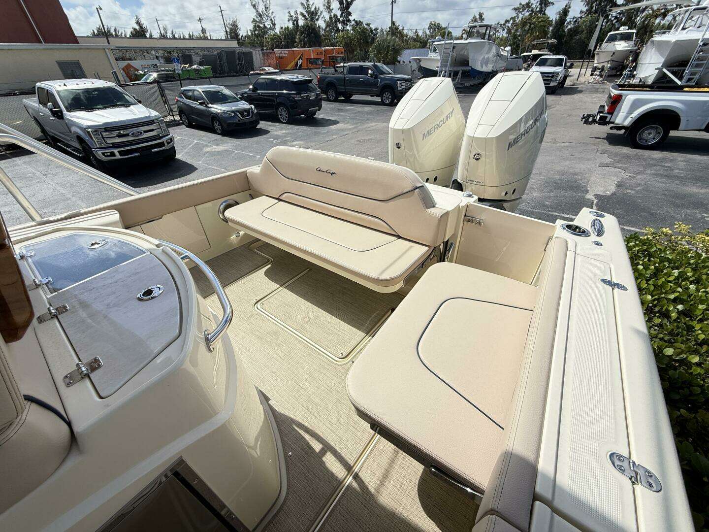 2026 Chris-Craft 31 Catalina - Image 9