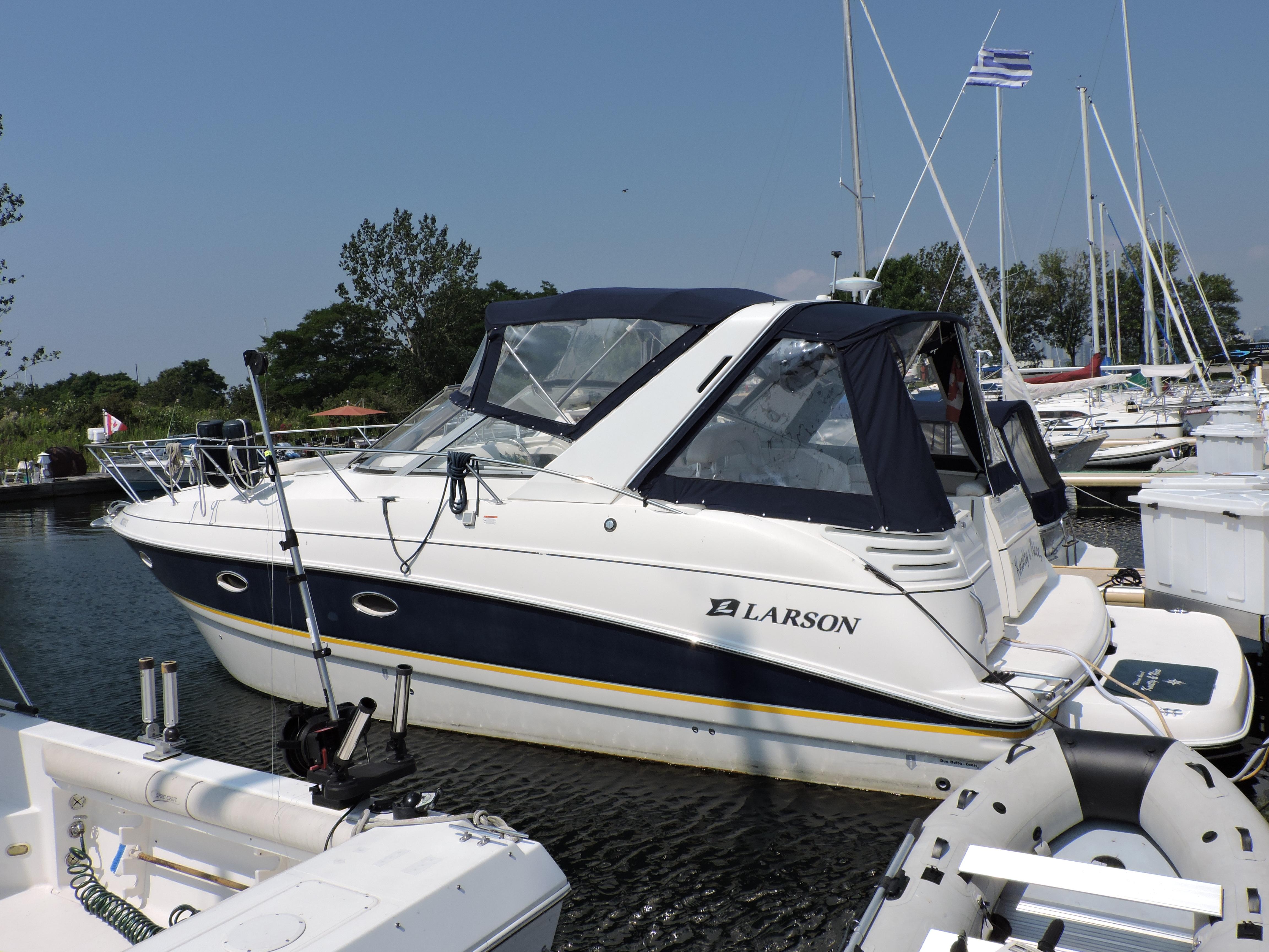 2005 Larson Cabrio 330