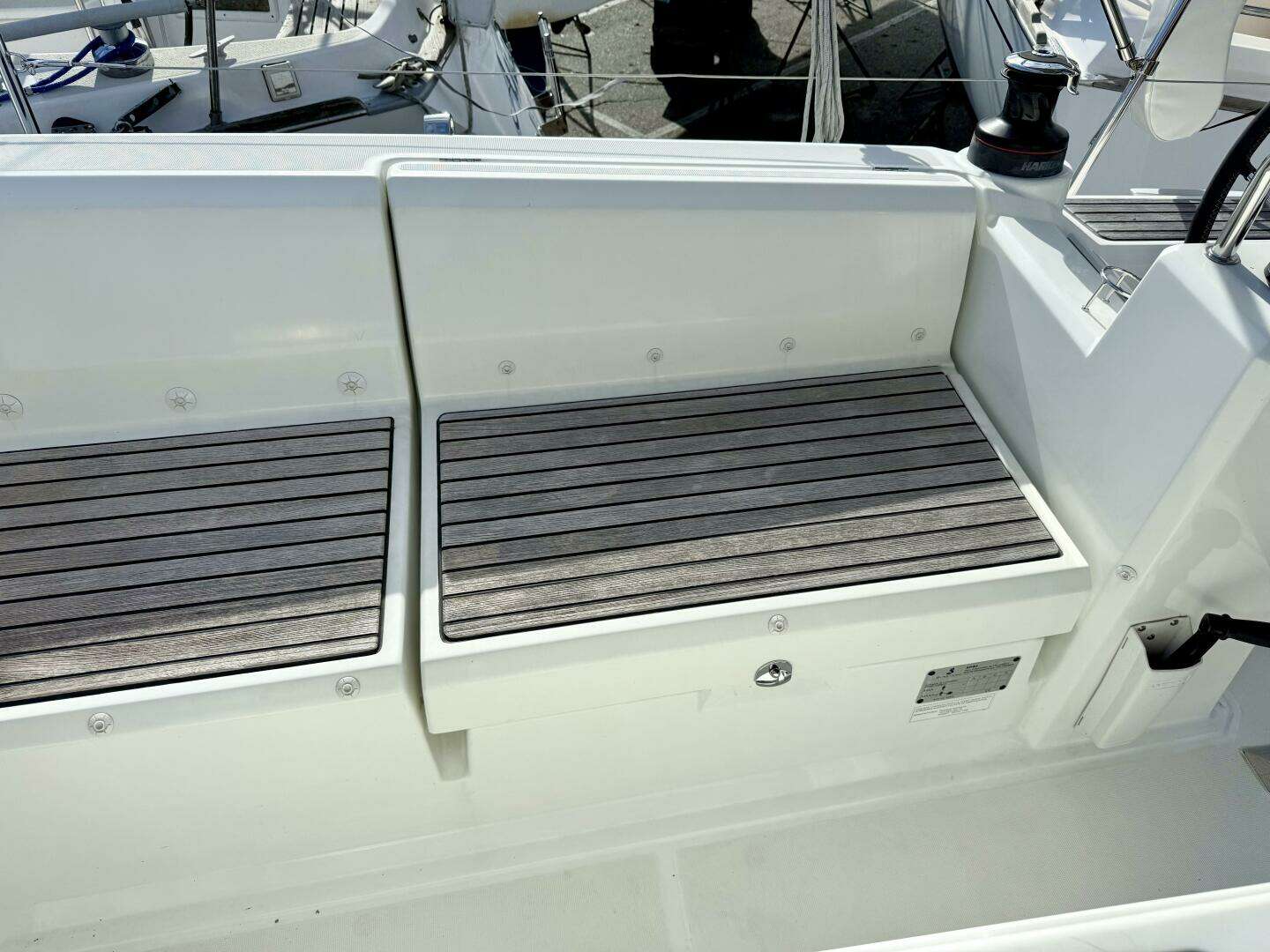 2021 Beneteau 35.1 - Image 10
