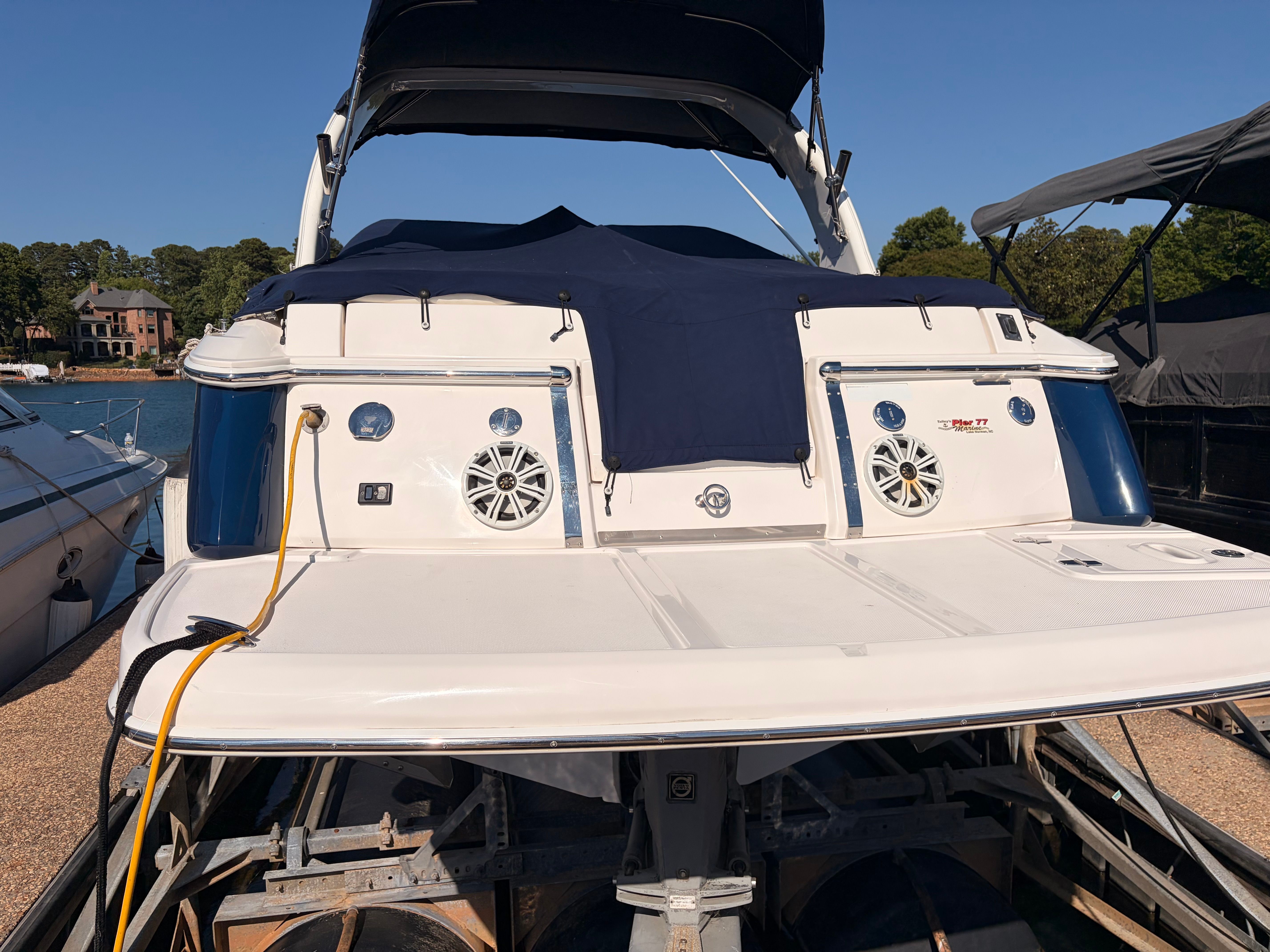 2012 Regal 2750 Cuddy - 4