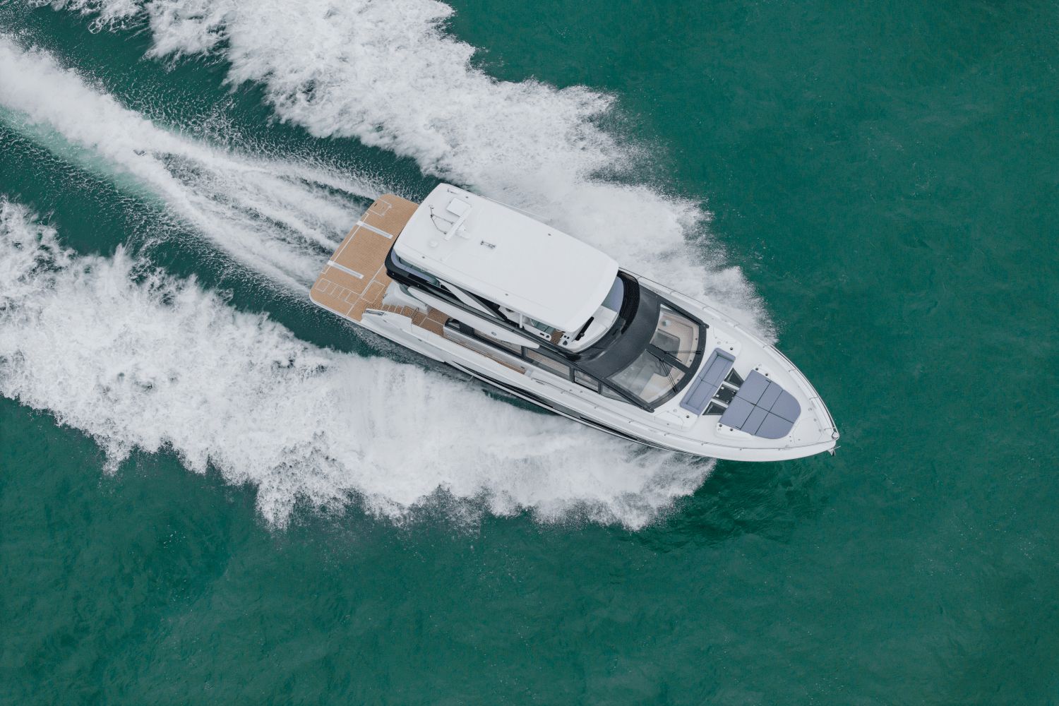 2027 Cruisers Yachts 57 Fly - 6