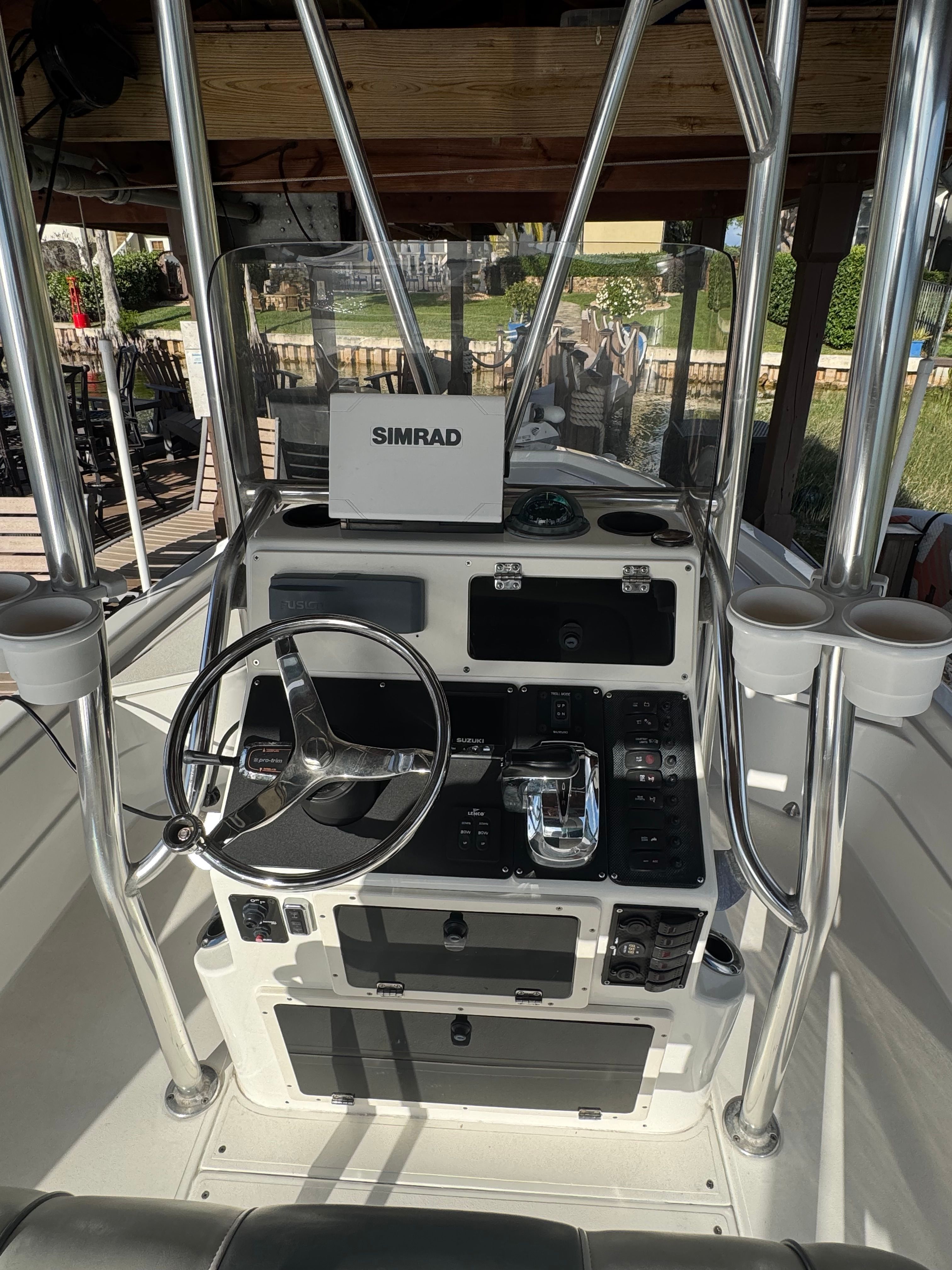 2004 ShearWater LTZ boat helm with Simrad system.