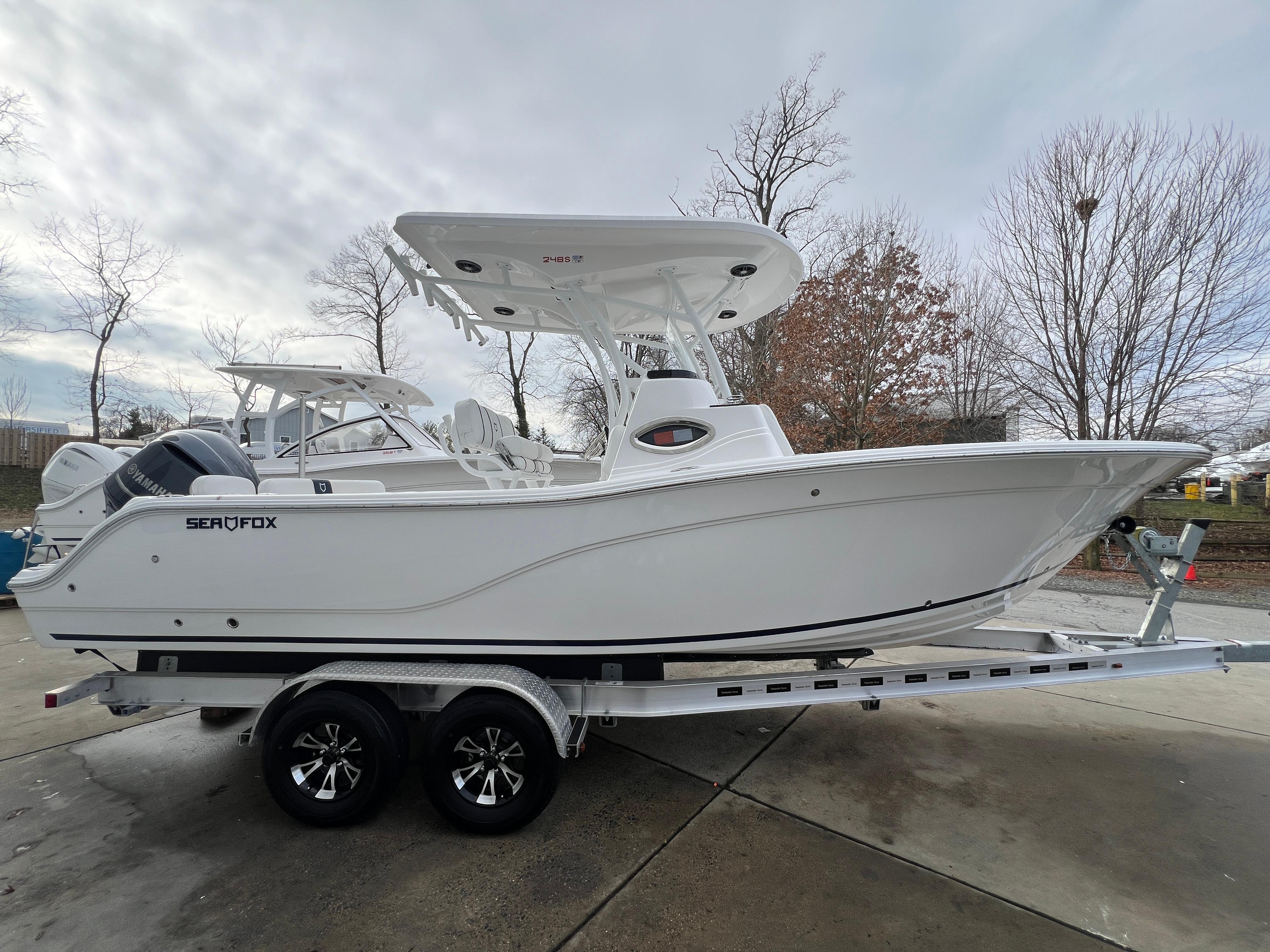 2026 Sea Fox 248 Side Console