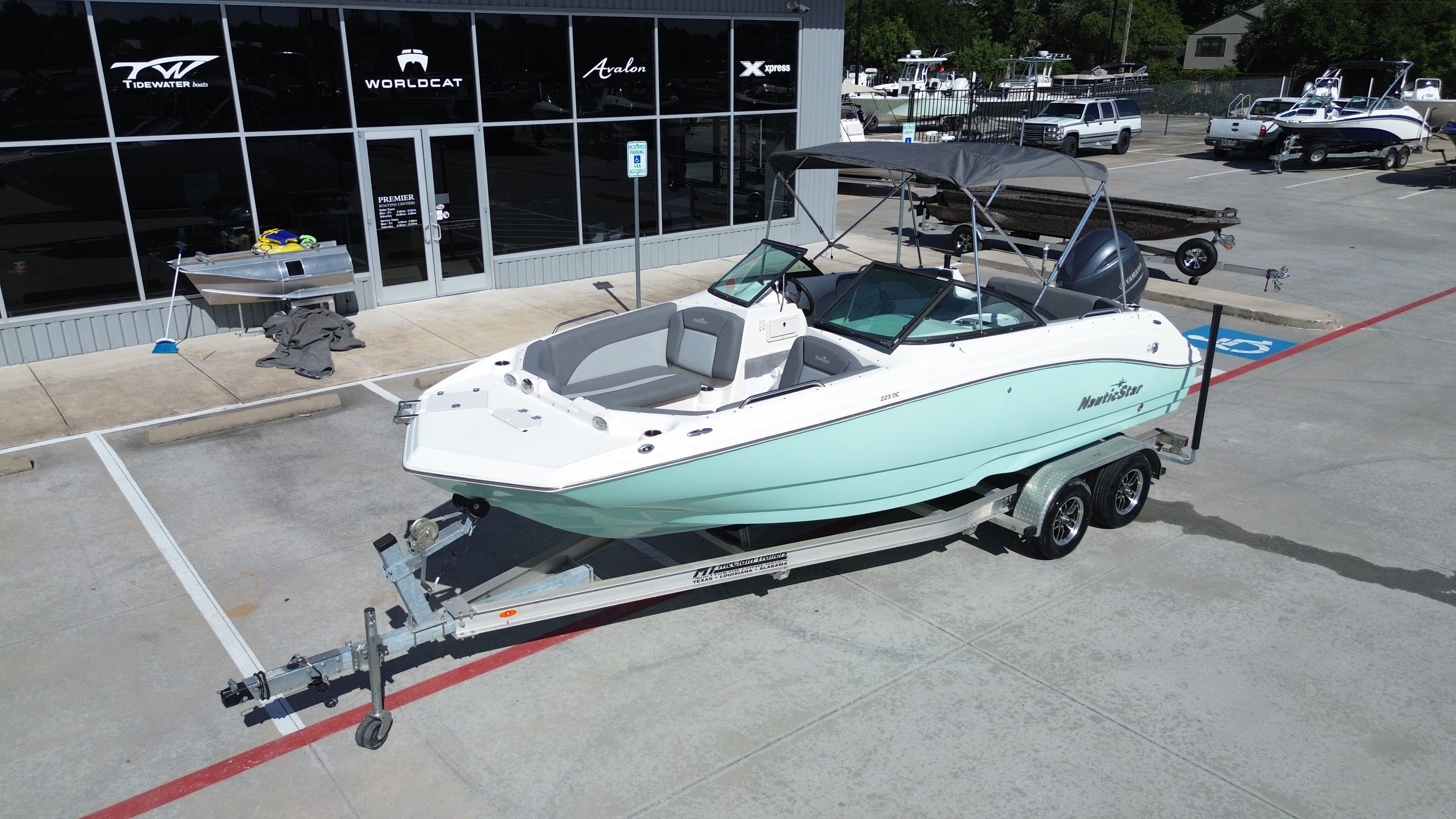 2023 NauticStar 223 DC - 5