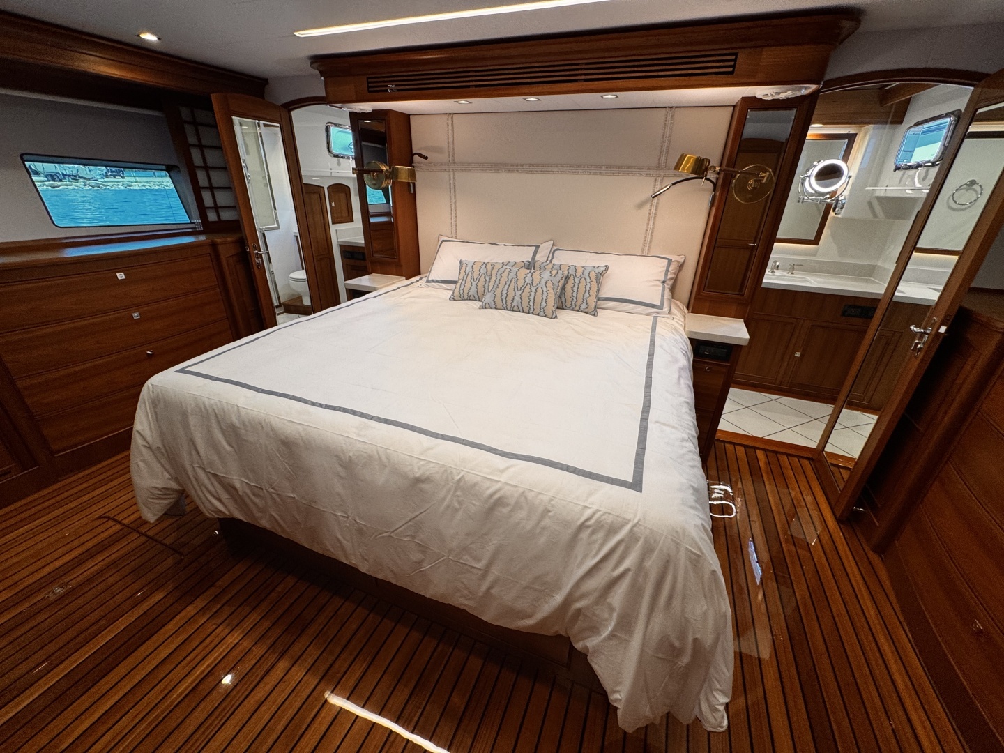 2025 Marlow EXPLORER 70E MK II - Image 3
