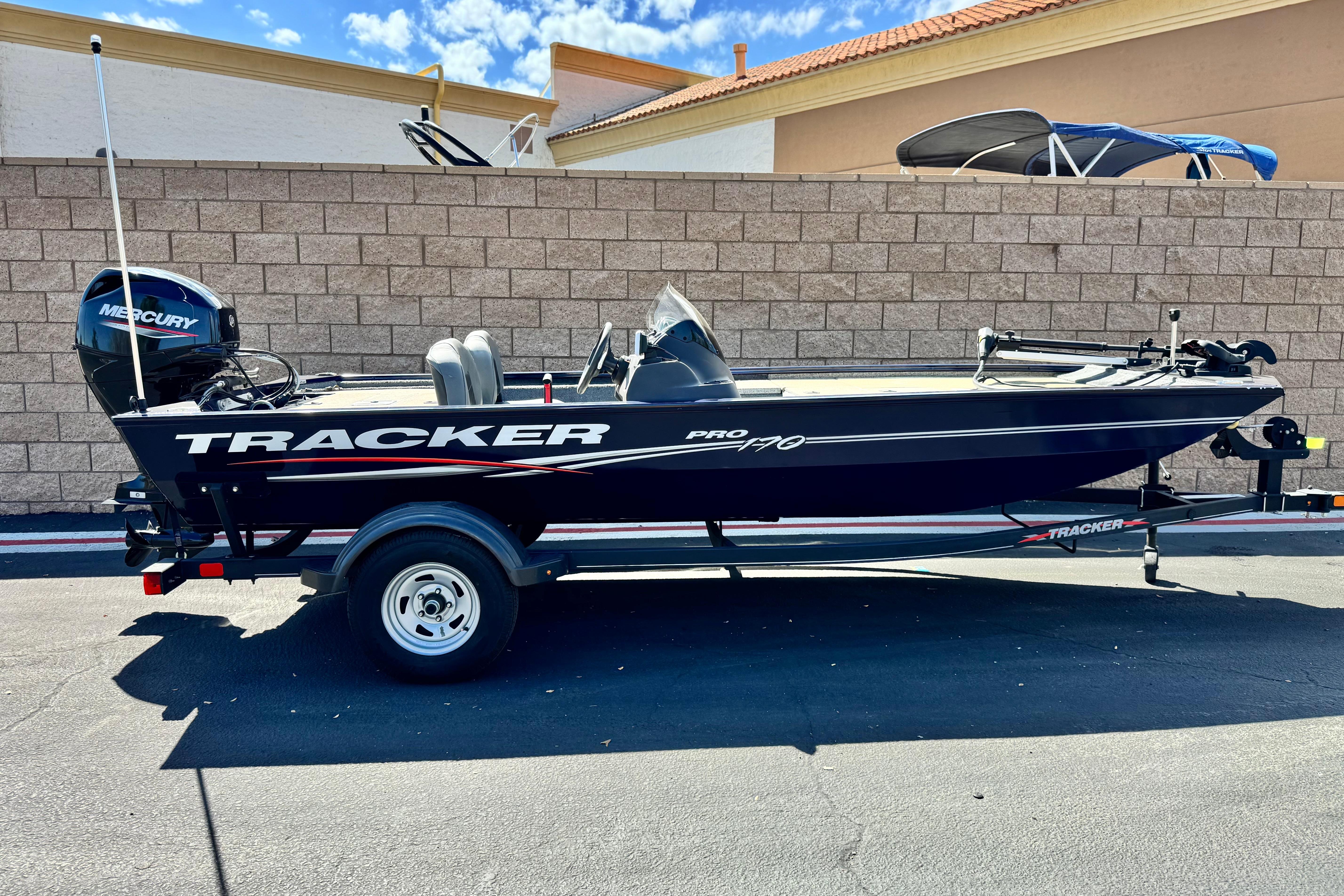 2022 Tracker Pro 170