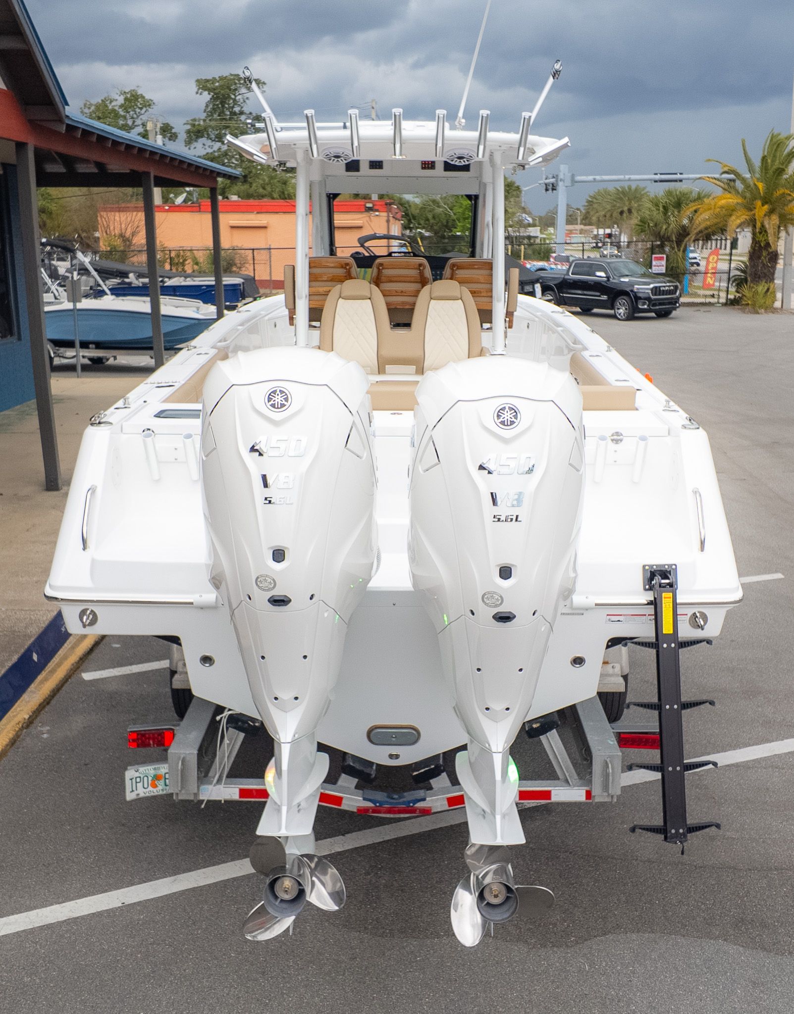 2026 Everglades 335 Center Console - 6