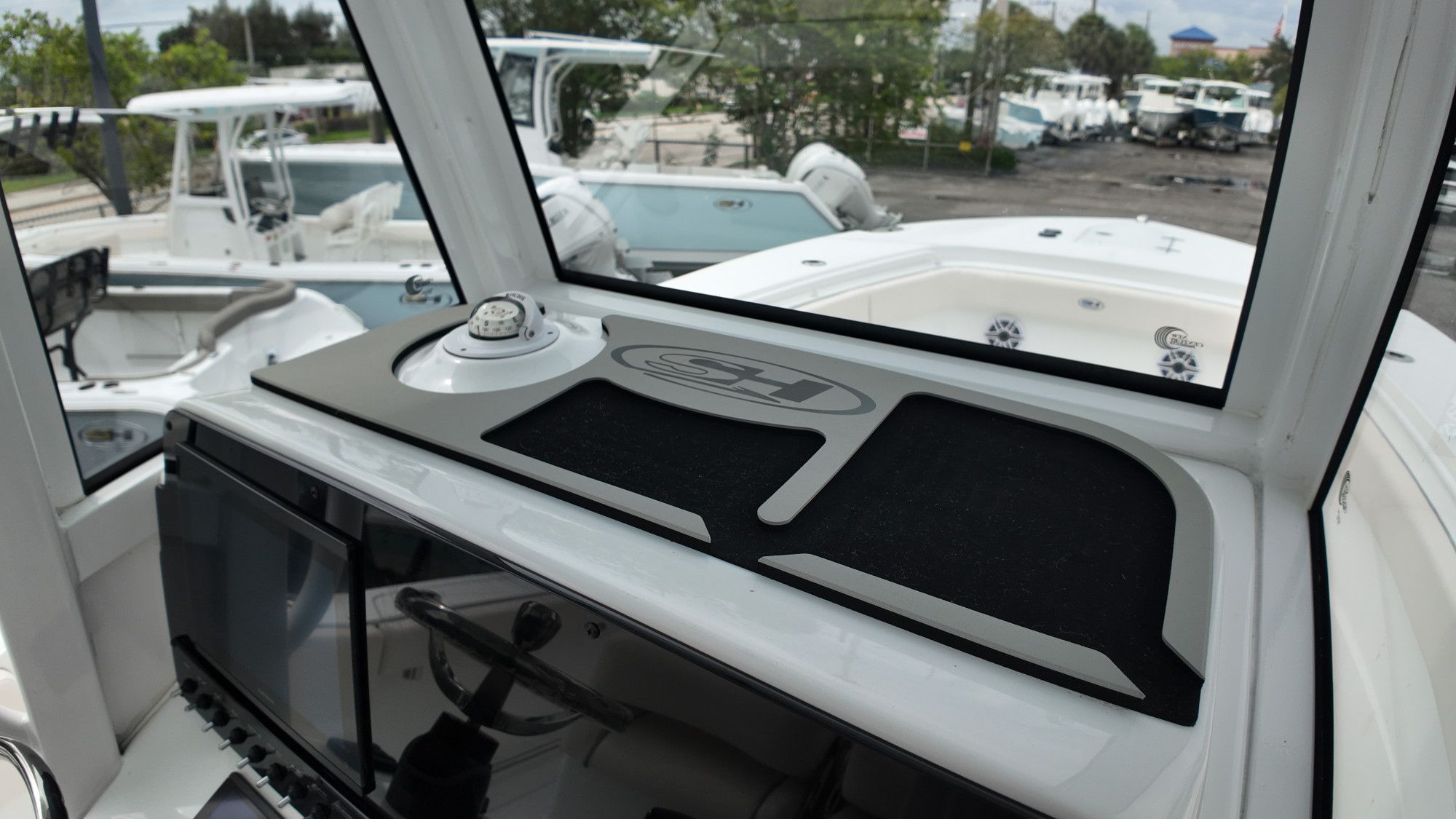 2026 Sea Hunt Ultra 275 CB - 8