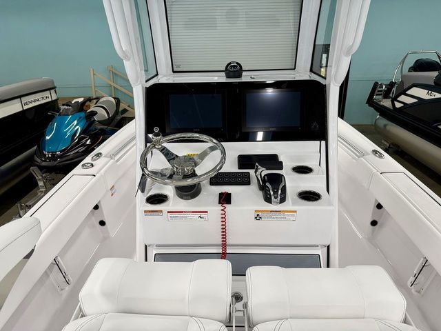 2026 Sportsman Masters 247OE Bay Boat - 8