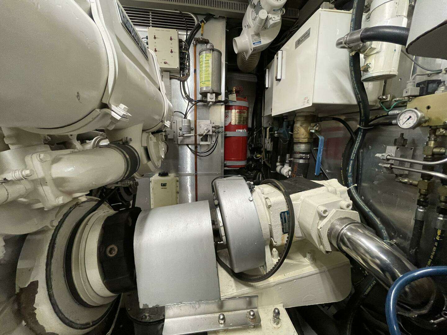 1999 Horizon 70 MY - Image 48