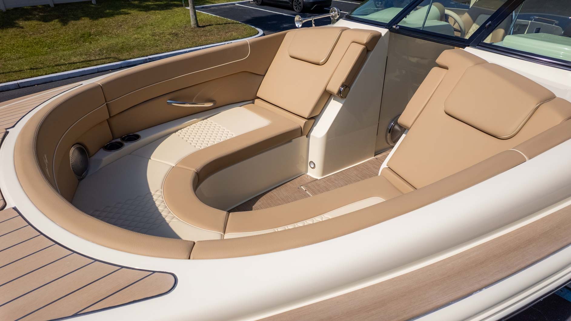 2025 Chris-Craft Launch 28 GT - 11