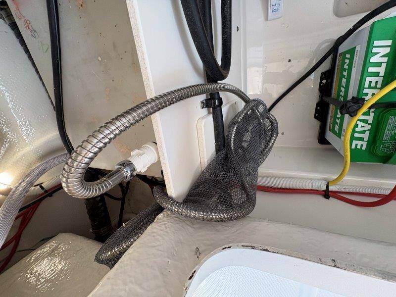 2026 Robalo R230 Center Console - 9