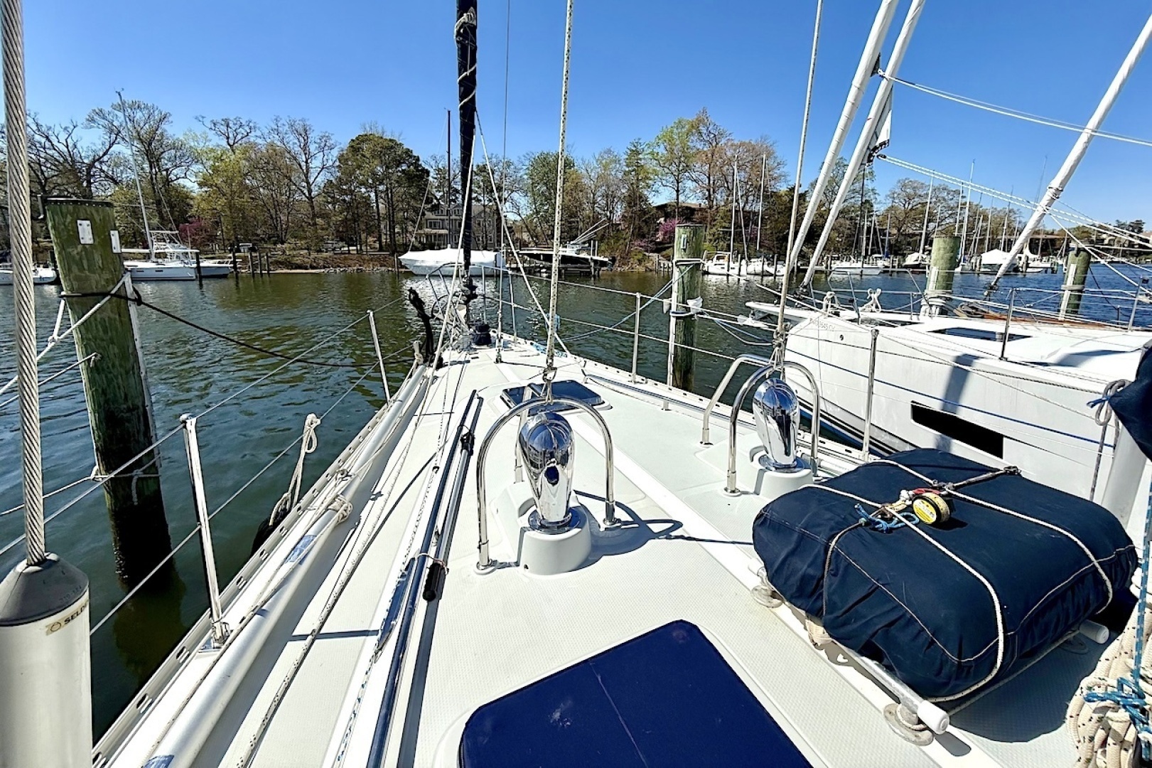 1998 Hylas 49 - Image 17