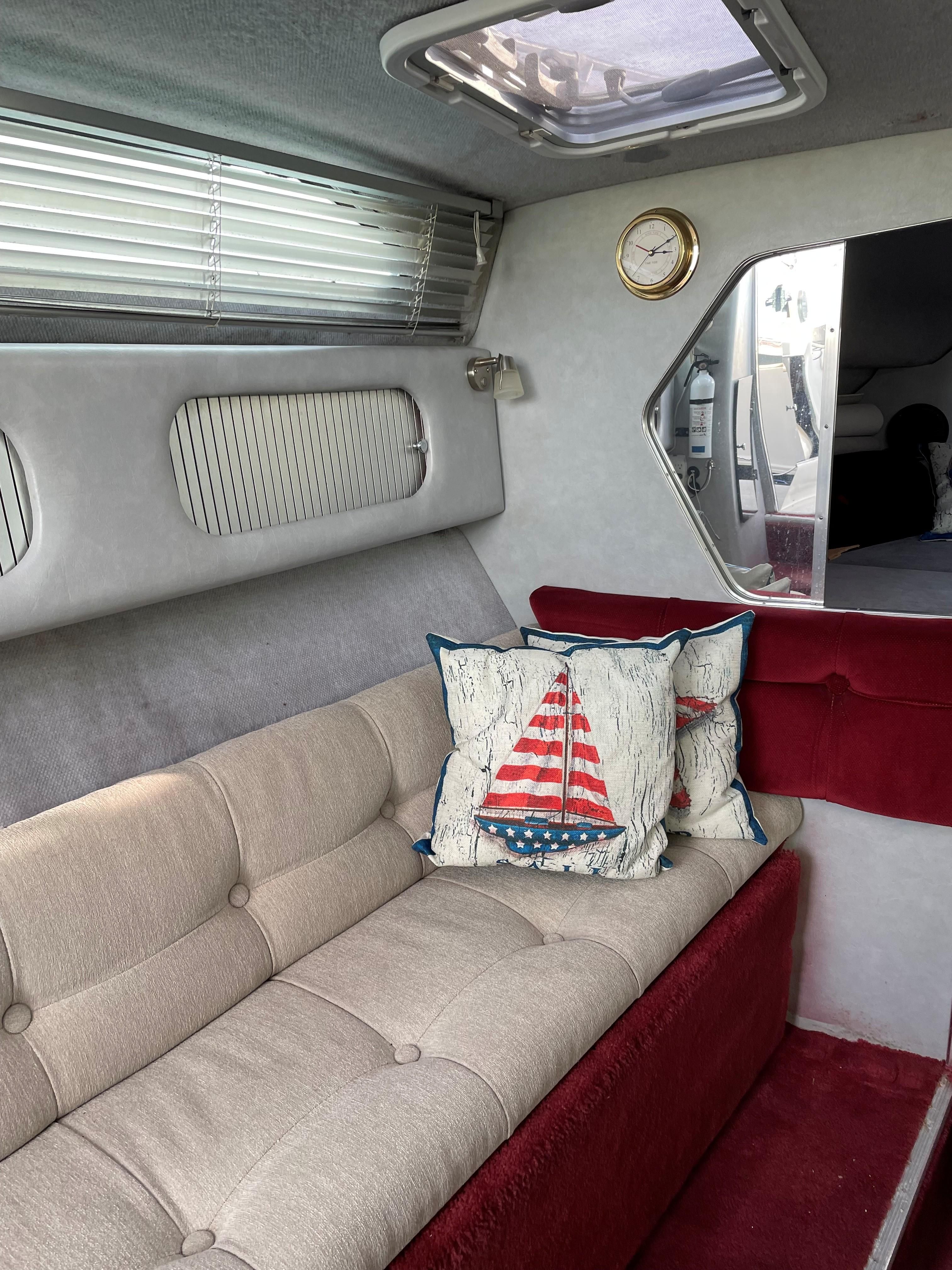 1985 Sun Runner 275SB - 5