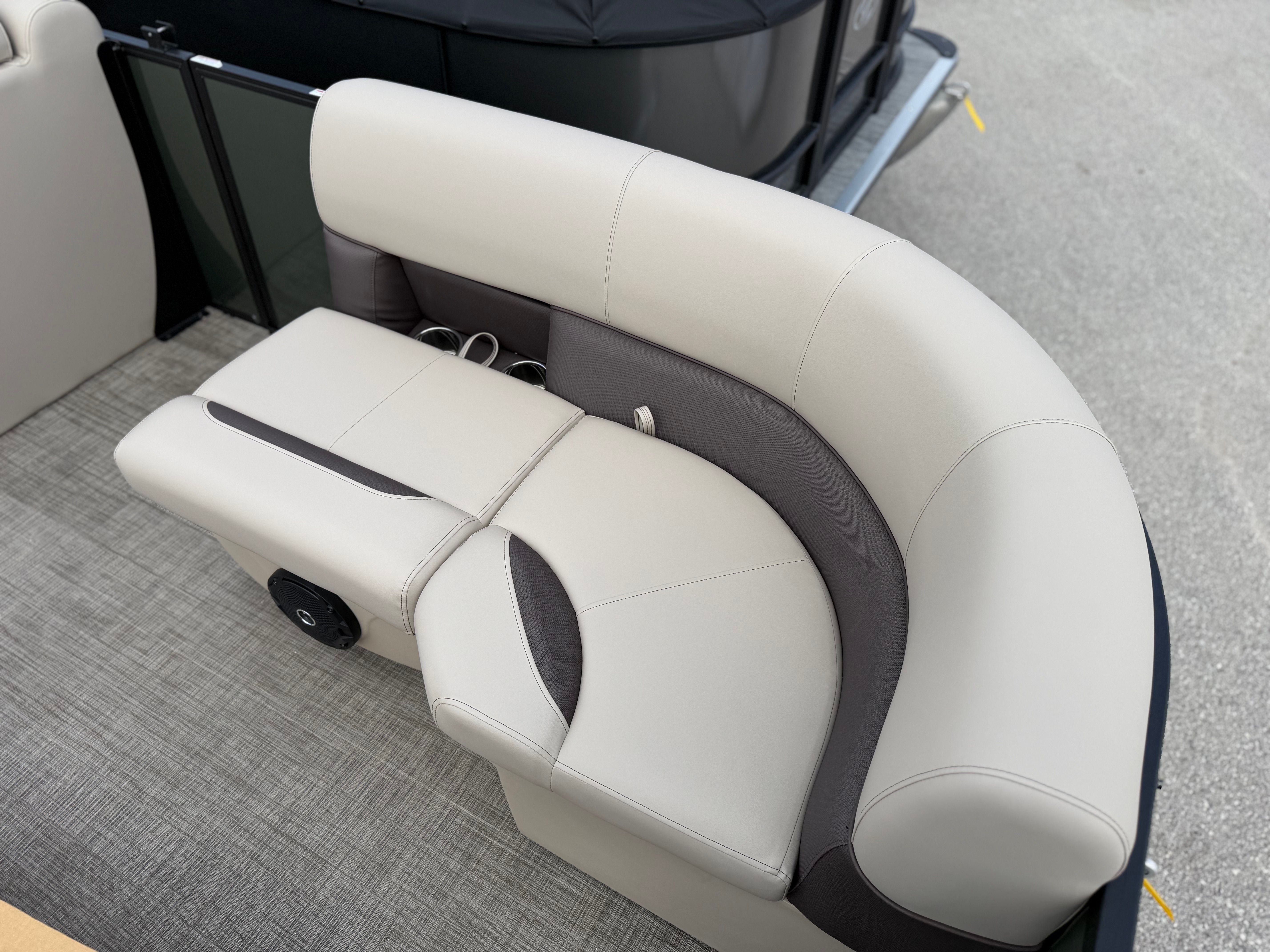 2026 Bentley Pontoons LE 160 CR - 7
