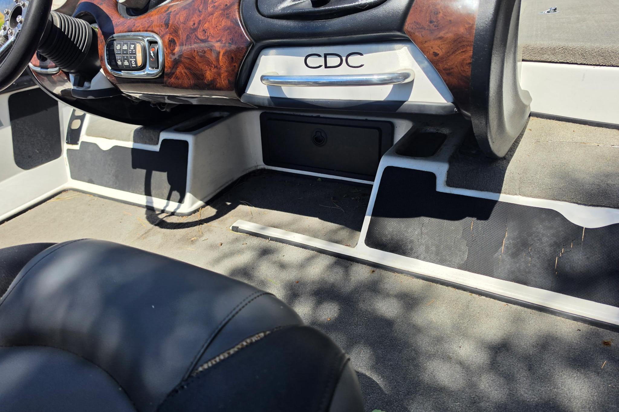 Interior of a 2008 Nitro Z-9 boat with wood panel dashboard.