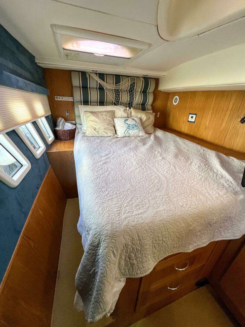 2010 Broadblue 435 - Image 57