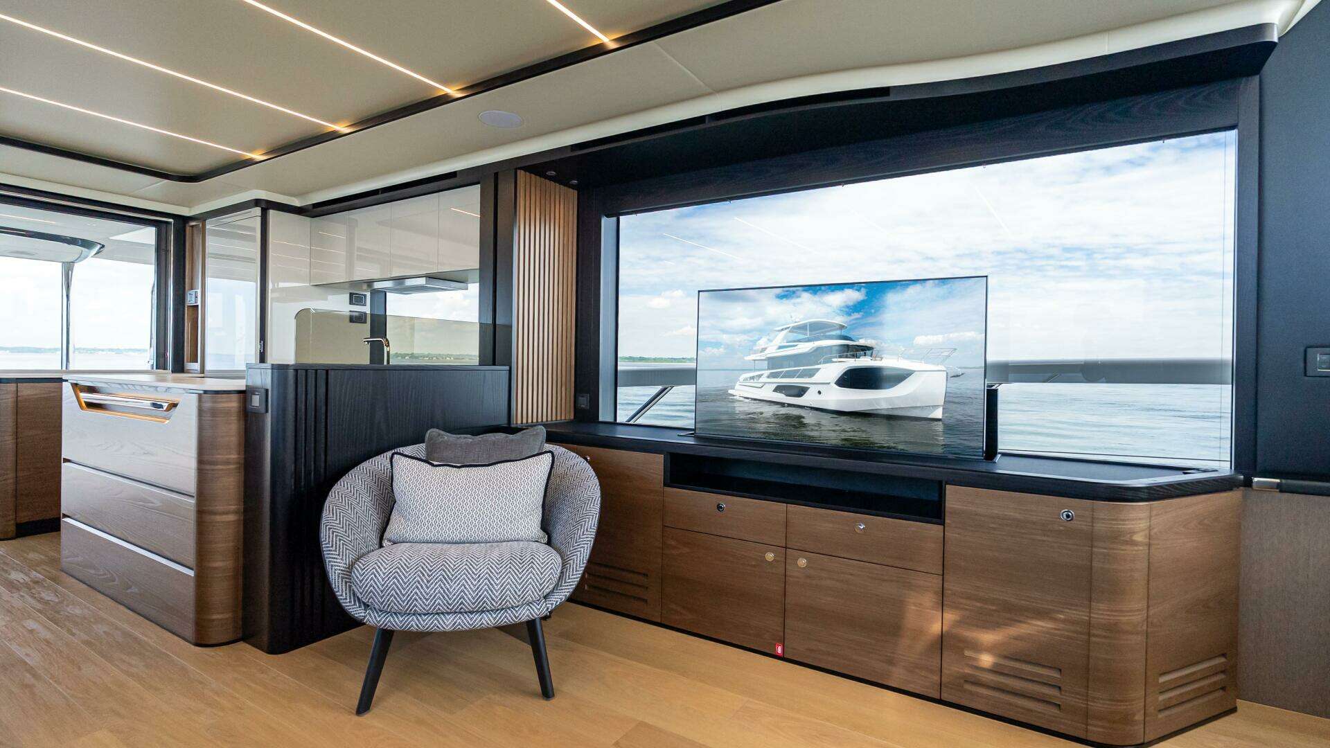 2025 Absolute Navetta 64 - Image 24