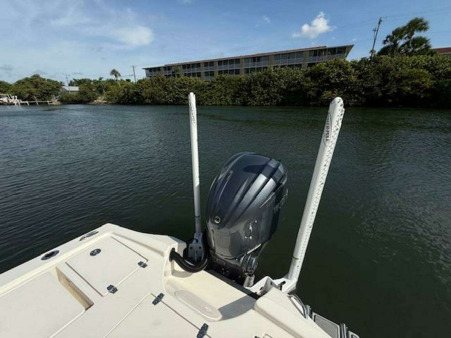 2022 Pathfinder 2500 Hybrid - Image 18