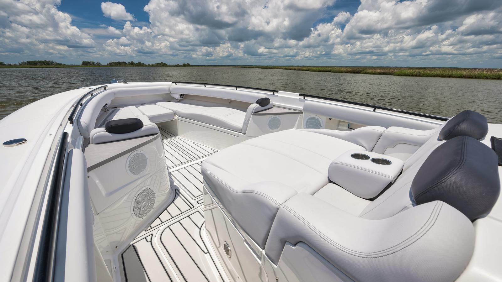 2021 HCB 53 Suenos - 12