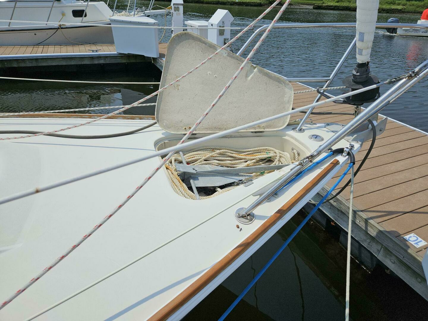 1986 Pearson Auxiliary Sloop - Image 23
