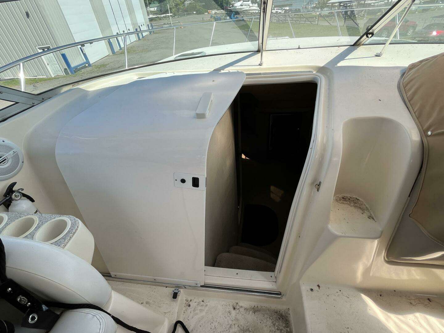 2000 Rinker Fiesta Vee 340 - Image 27