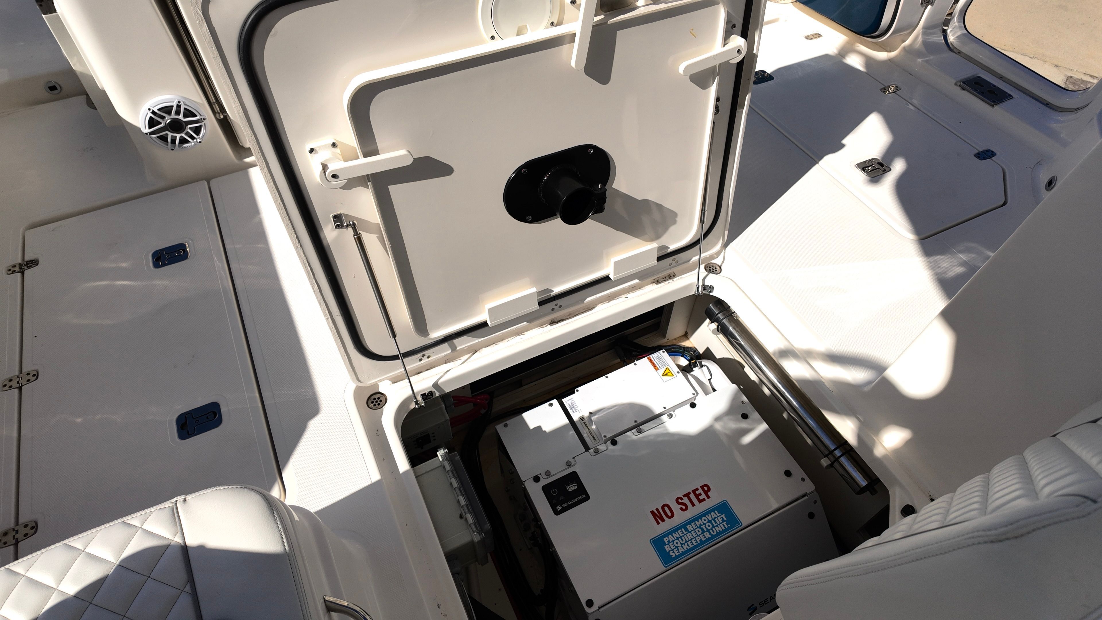 2025 PURSUIT 405 OS - Image 21