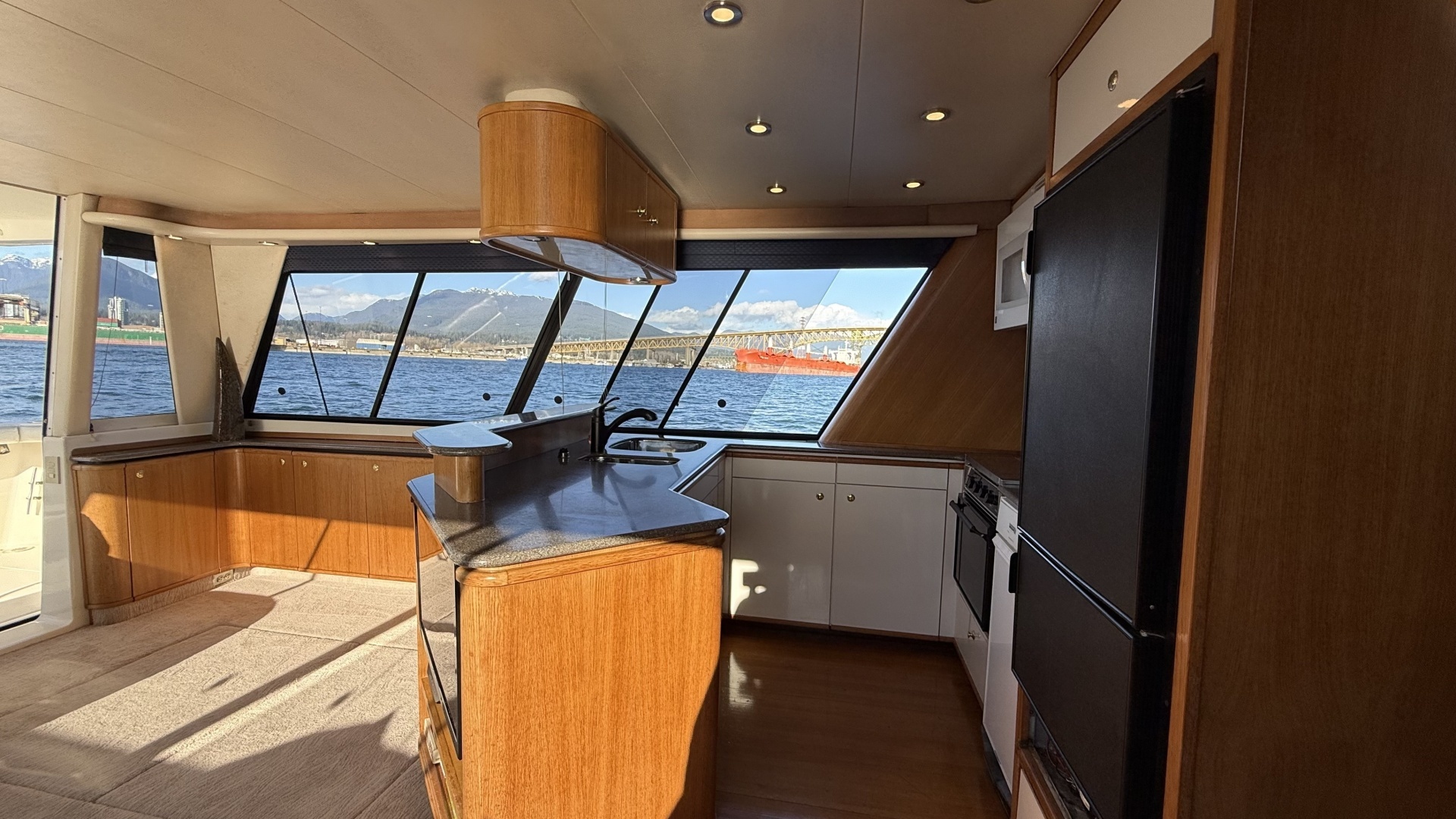 1998 Bayliner 4788 - Image 25
