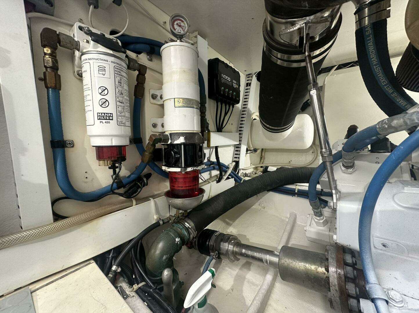 2006 Henriques 42 Convertible - Image 25