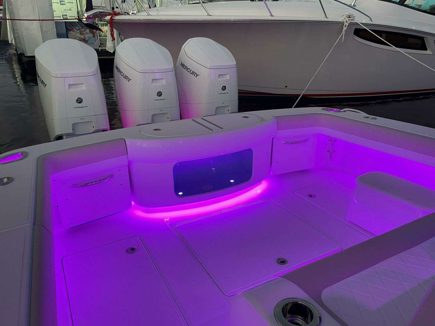 2026 Mag Bay 43 Center Console - Image 111