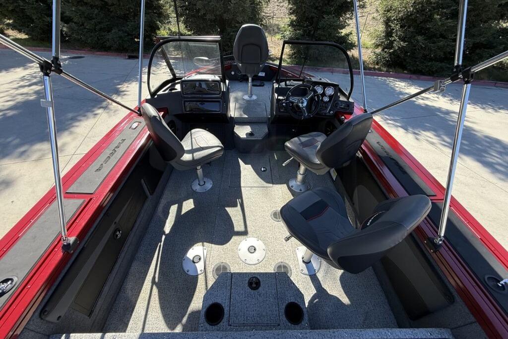 2024 Tracker Targa V-19 WT boat interior with seating and steering console.