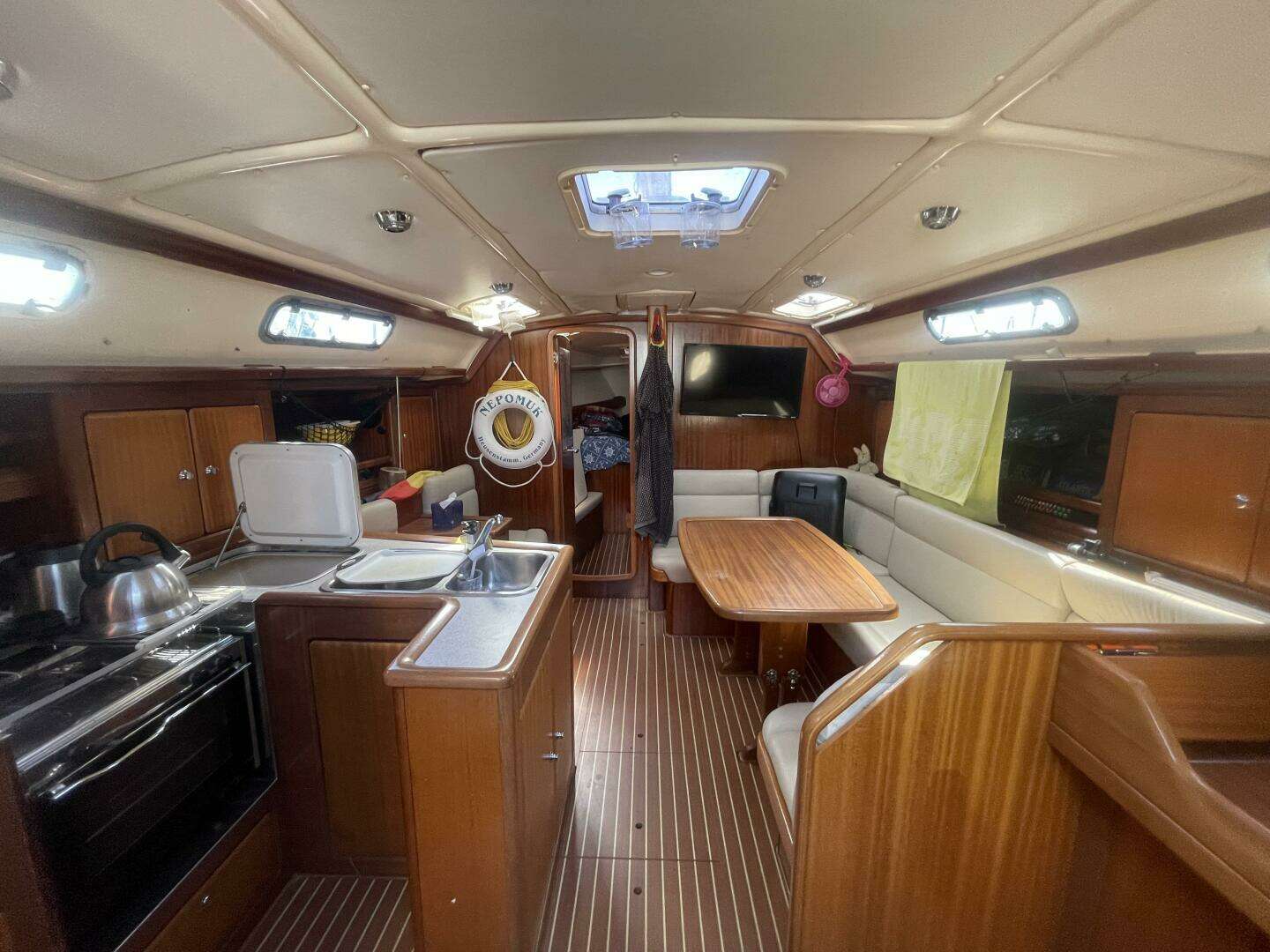 2002 Bavaria 40 - Image 16