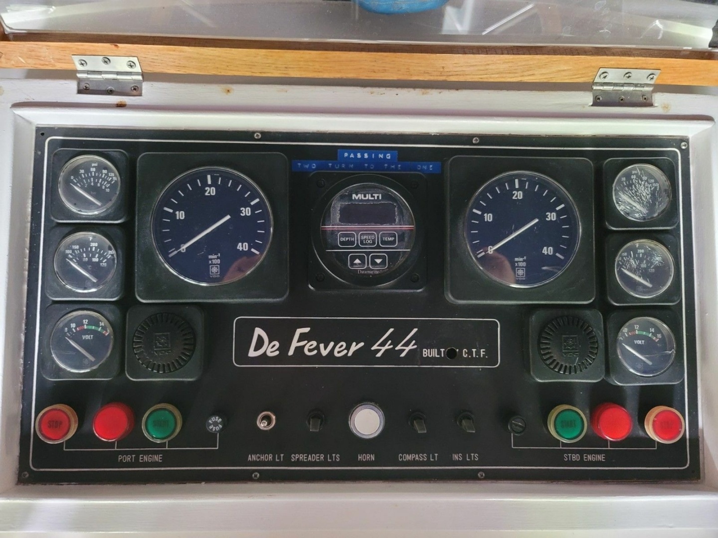 1990 DeFever Offshore Cruiser - Image 40