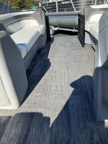 2025 Godfrey Marine Sweetwater 2286 SB - 28