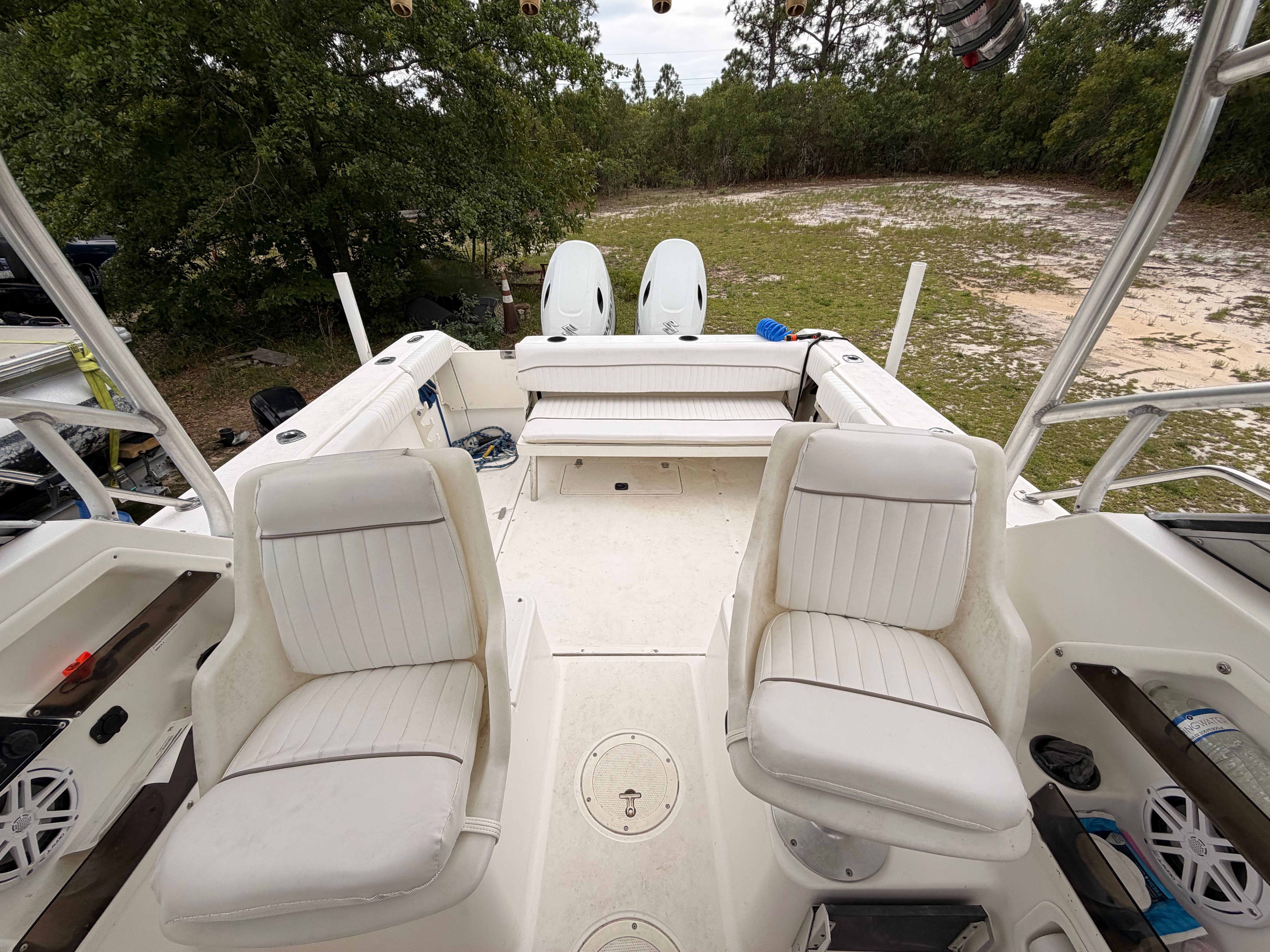2001 Boston Whaler 23 Conquest - 3