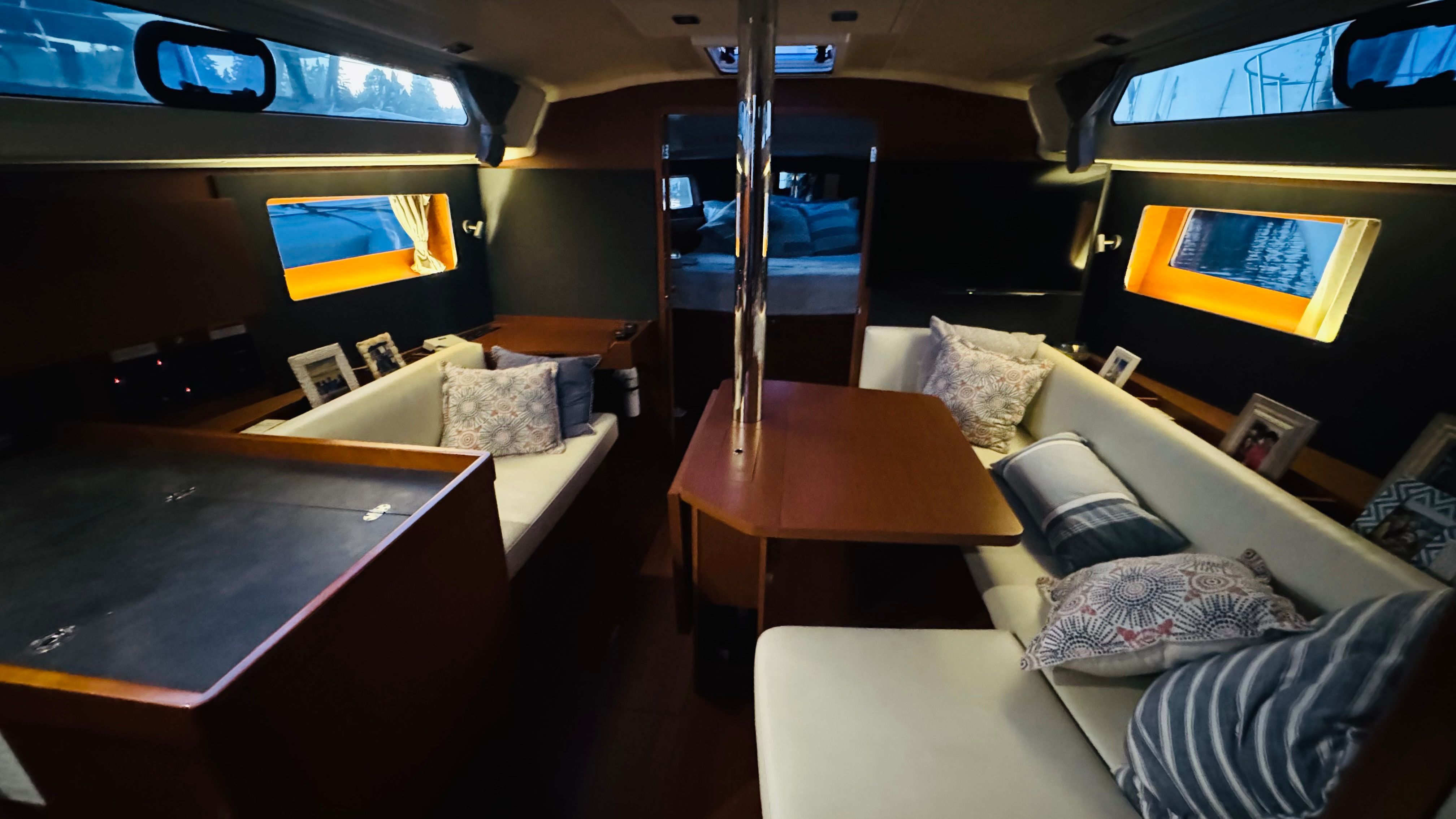 2018 Beneteau Oceanis 41.1 - 21