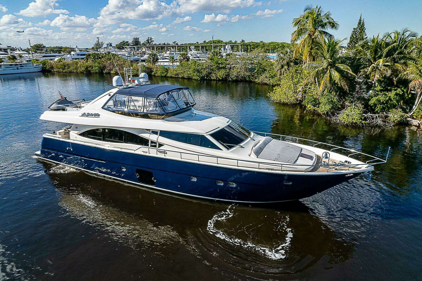 2006 Ferretti Yachts 830 - Image 7