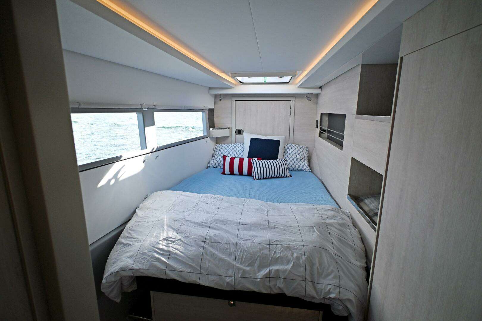 2020 Leopard 45 - Image 40
