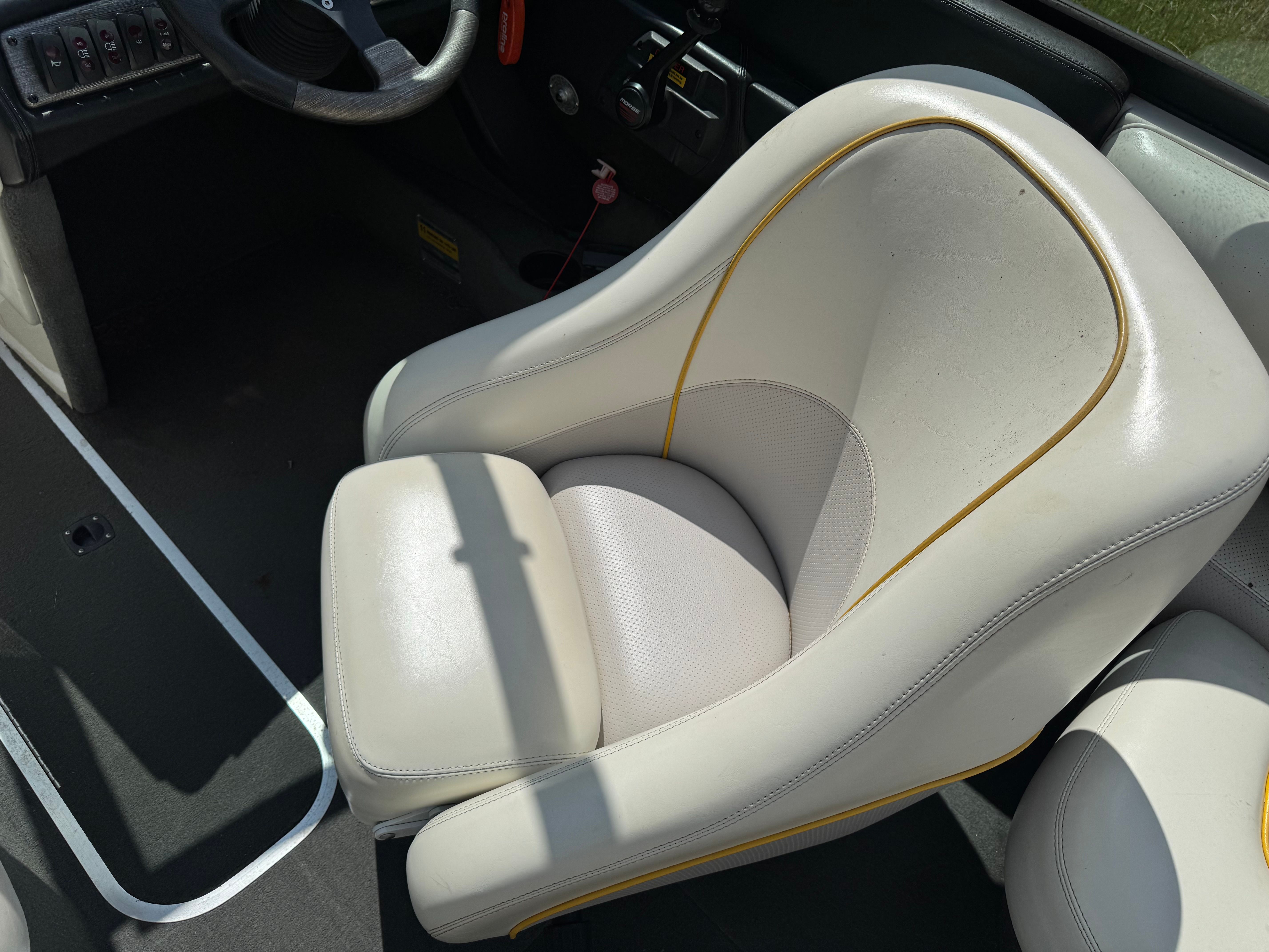 2001 Malibu Wake - 4