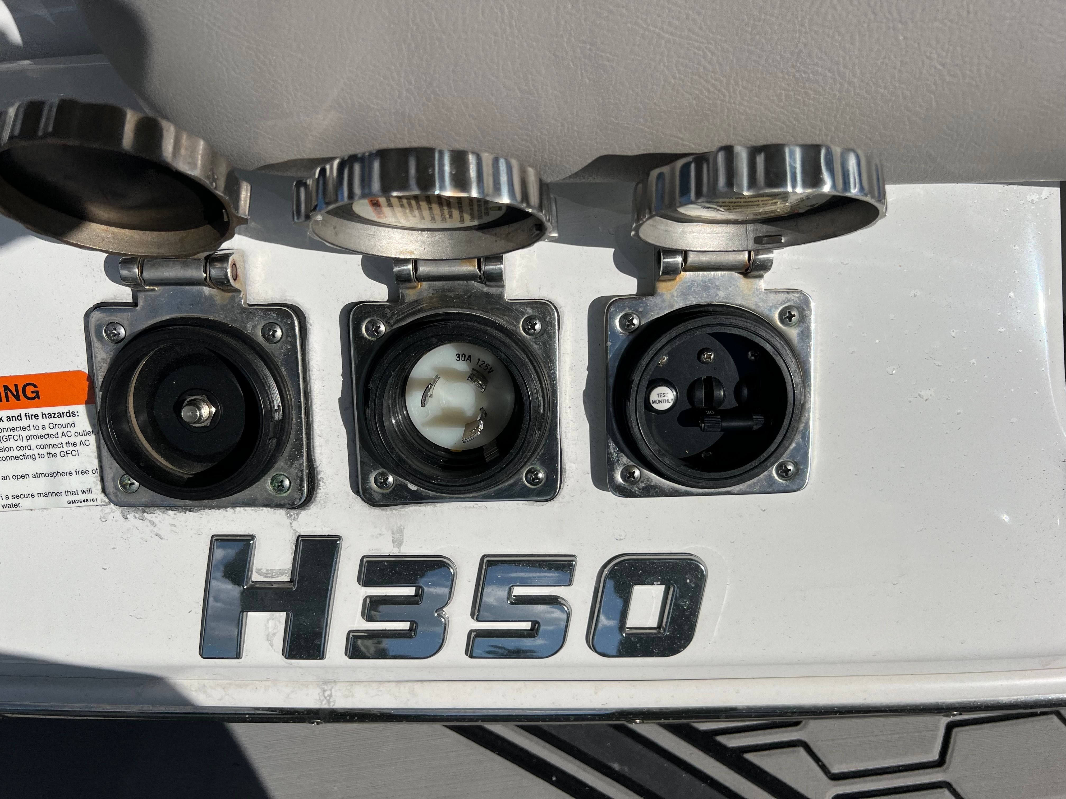 2023 Four Winns H350 - 36