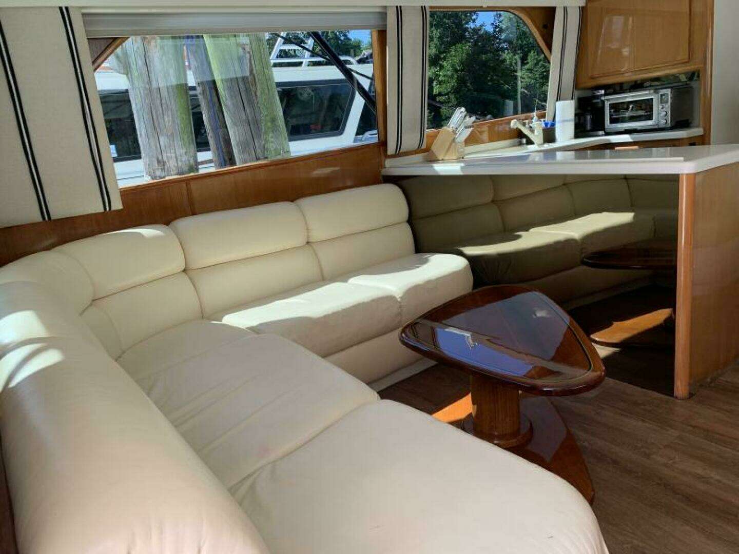 2000 Viking 50 Convertible Sportfish - Image 7
