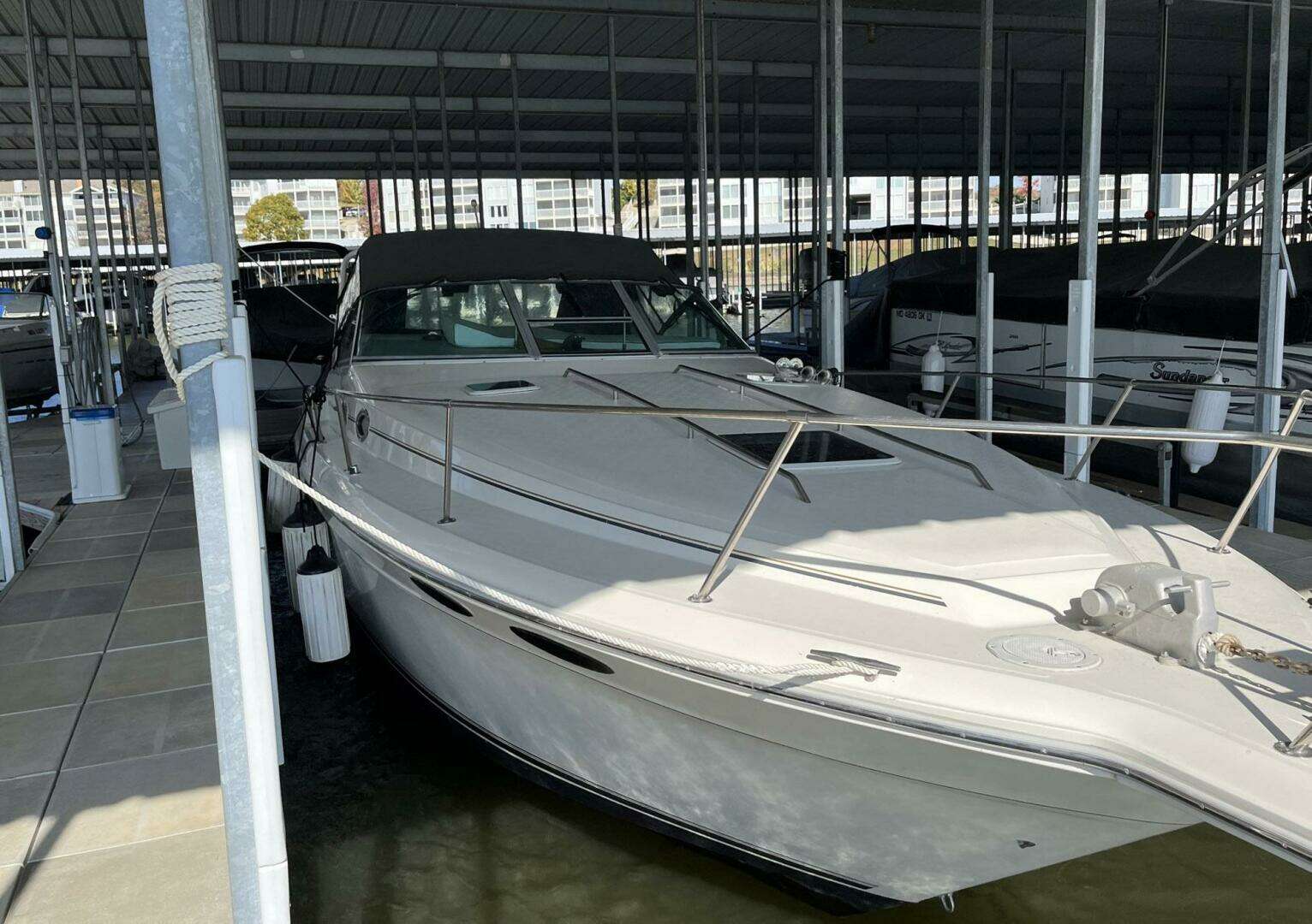 1994 Sea Ray 330 Express Cruiser - Image 4