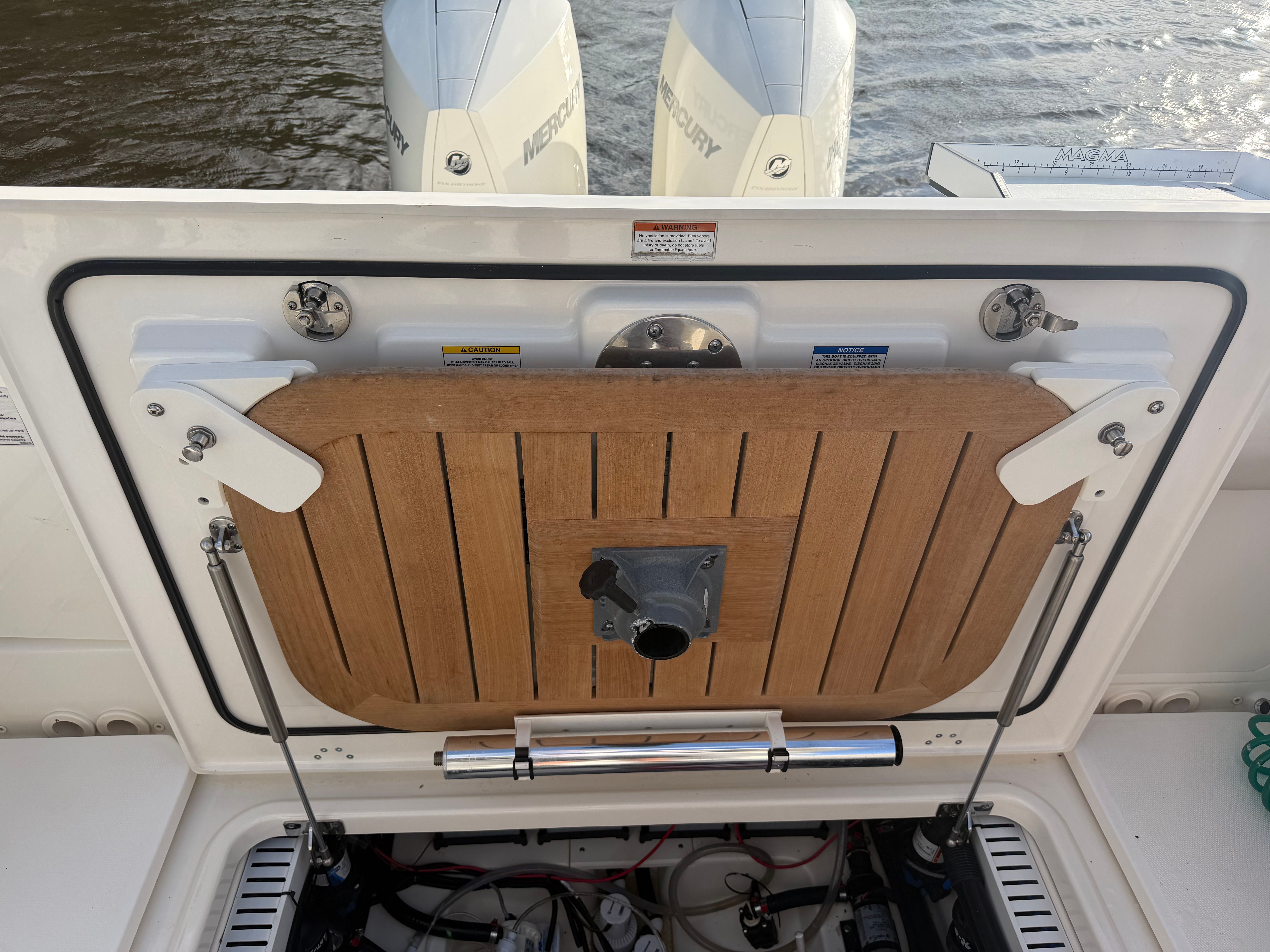 2021 Boston Whaler 330 Outrage - 60