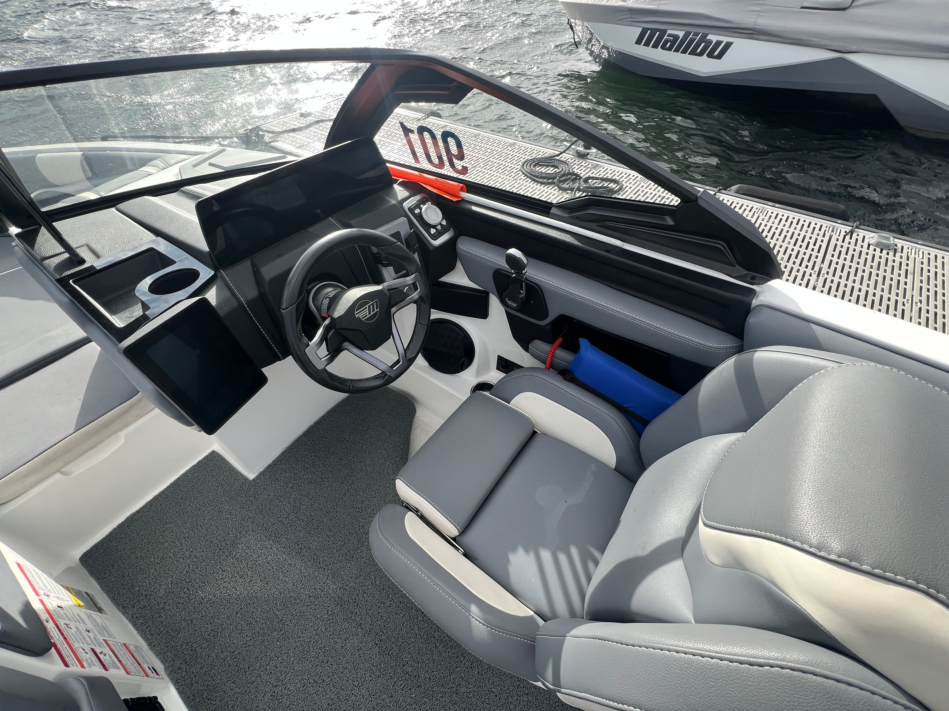 2025 Malibu Wakesetter 22 LSV - 12