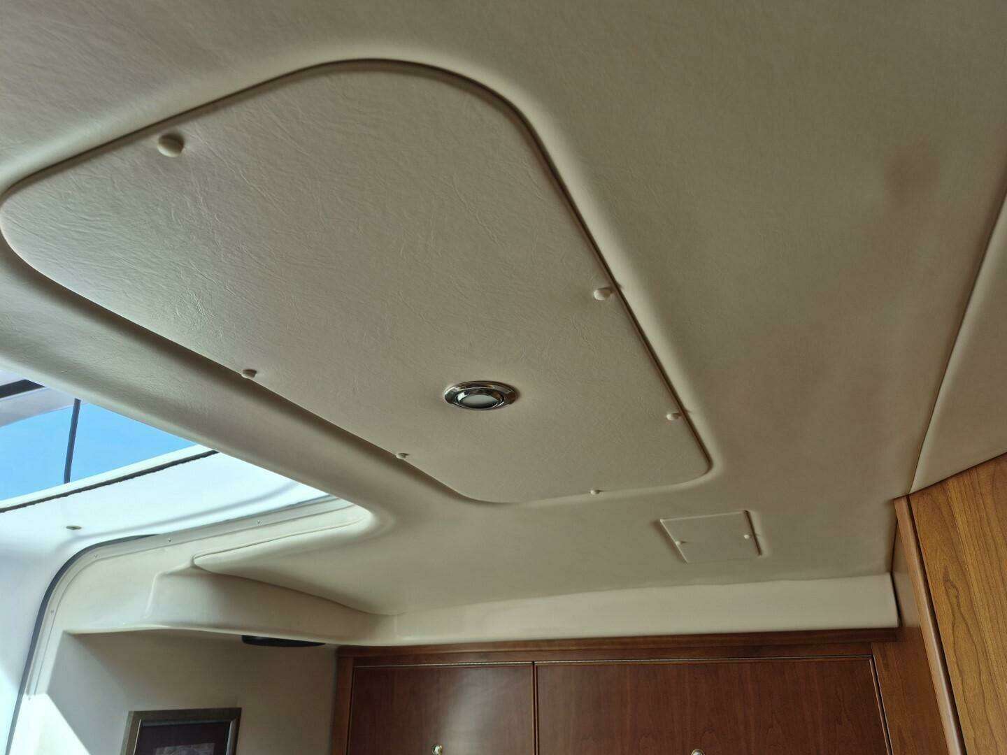 2004 Riviera 4000 Offshore - Image 68