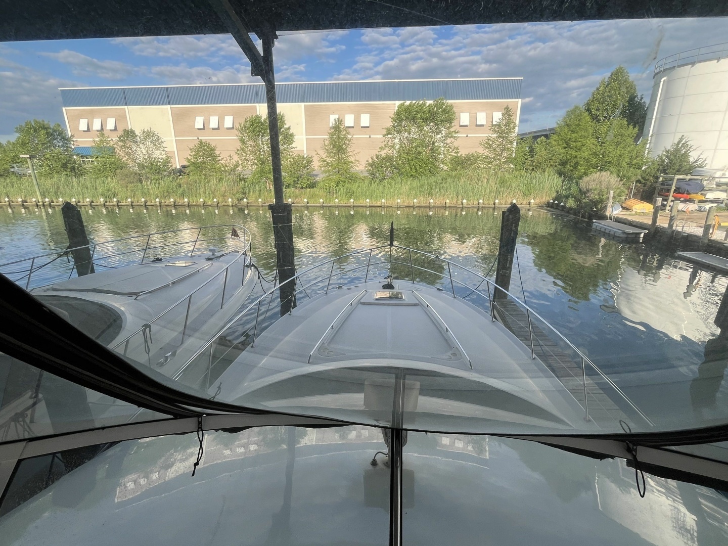 2003 Sea Ray 480 Sedan Bridge - Image 16